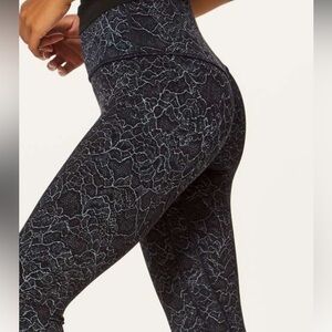 Lululemon  Align Pant II (17” crop)
Lacescape Dark Cast Black